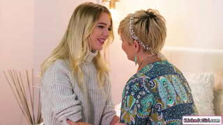 ���ລ່ນສີ້ກົ້ມແພ້ໂດຍຂະຫນາດນ້ອຍກເລ່ຍິງລົກ