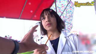 КАРНА МЕРКАДО ДЕЛЬТА - #Ramos Matilde - егет оказаться отсасывать һәм Эҫе колумбийка менән трахаться, уның менән яңы ғына танышыусылар улар