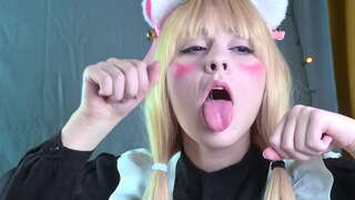 Vanilla Nekopara rides omkhulu cock kwaye squirts