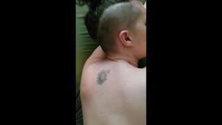 Kuangalia amateur girlfriend kupata punda wake na pussy kujazwa juu na juu