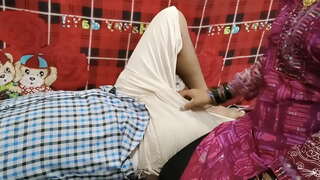 Hore med å få henne til å arbeide ham opp som vann skutt ned