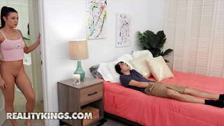 Kings Reality - RK Prime - Kylie Rakety, Ricky španielsky - Sticky Sedadla