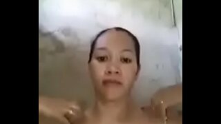 ���ુંદર રમવા તમારા તેના pyssy